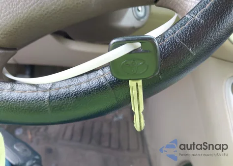 2005 Toyota Highlander z USA, uszkodzony, nr VIN JTEGD21A850120167